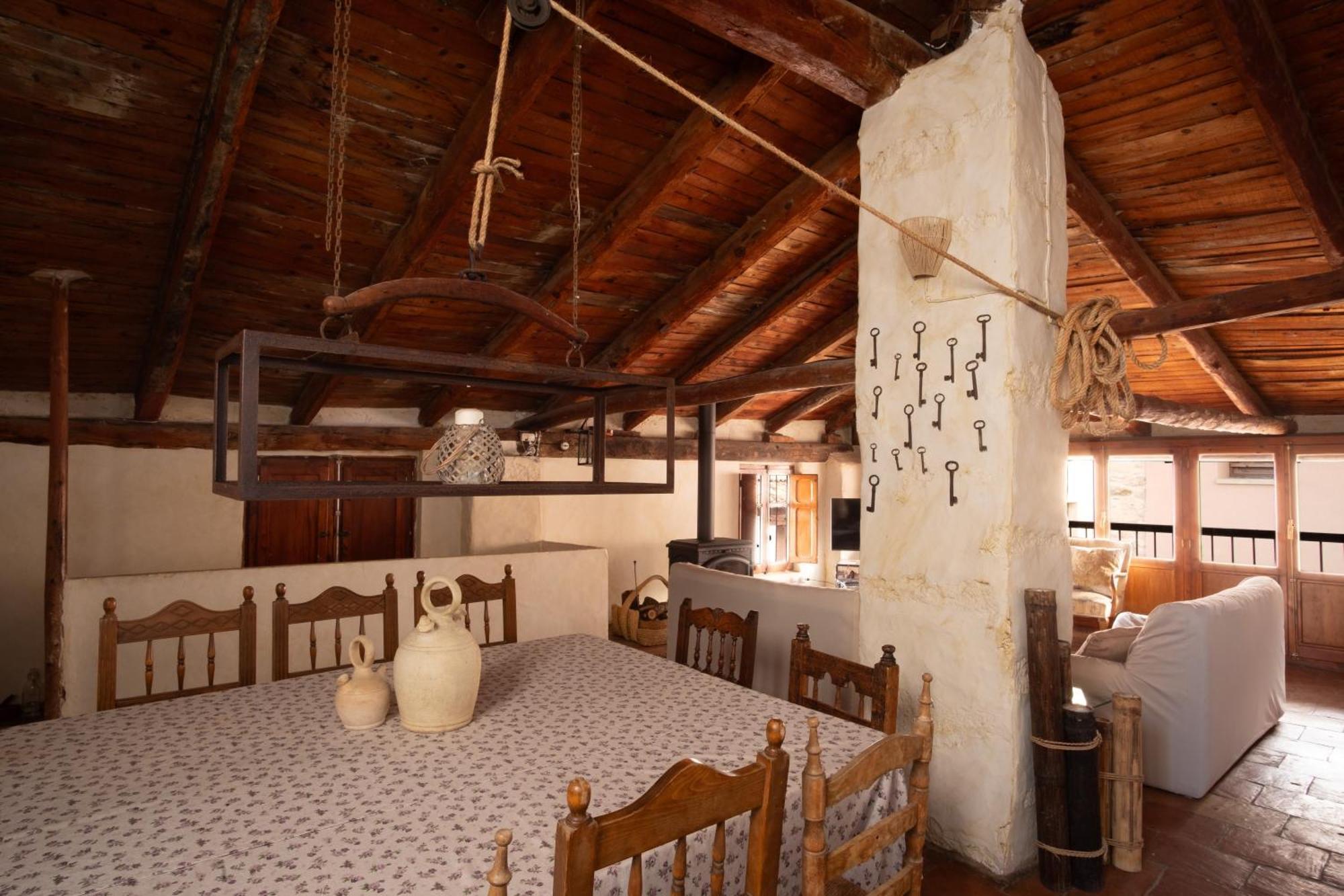 La Casa Amarilla Villa Rubielos De Mora Luaran gambar