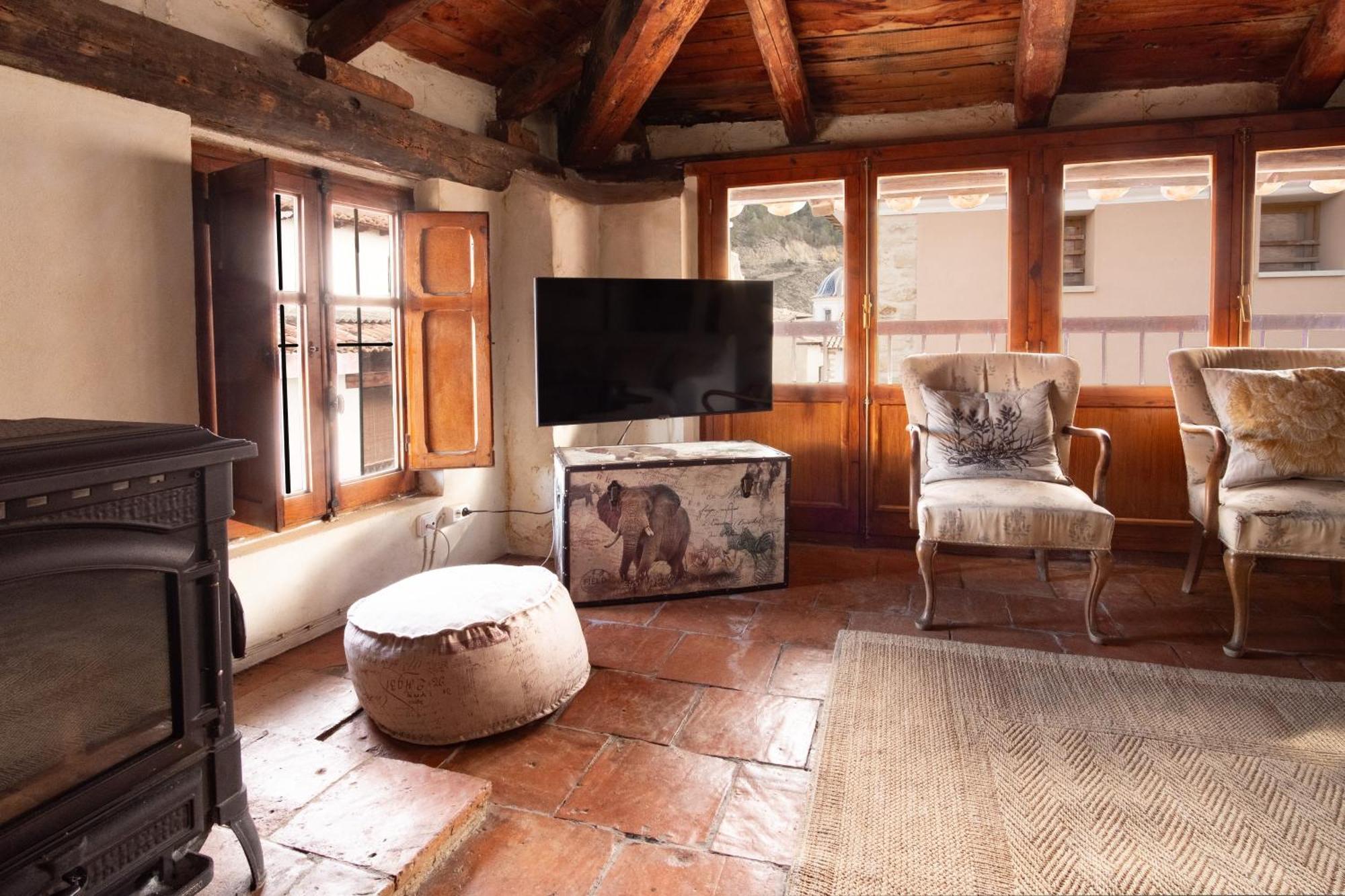 La Casa Amarilla Villa Rubielos De Mora Luaran gambar